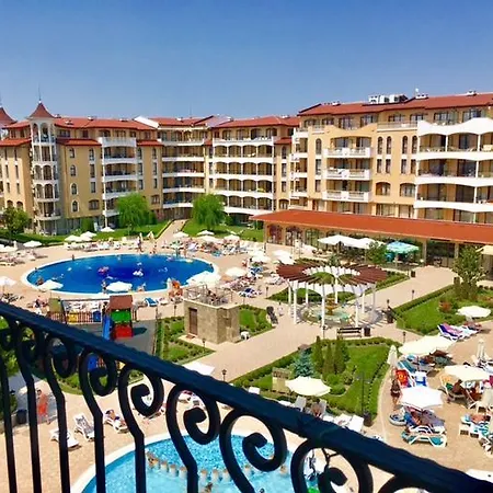 Royal Sun Apartment *